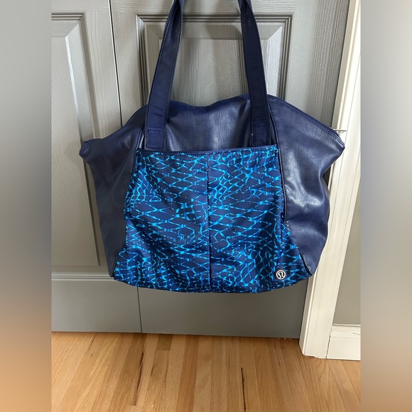 Lululemon Bag - Picture 1 of 10